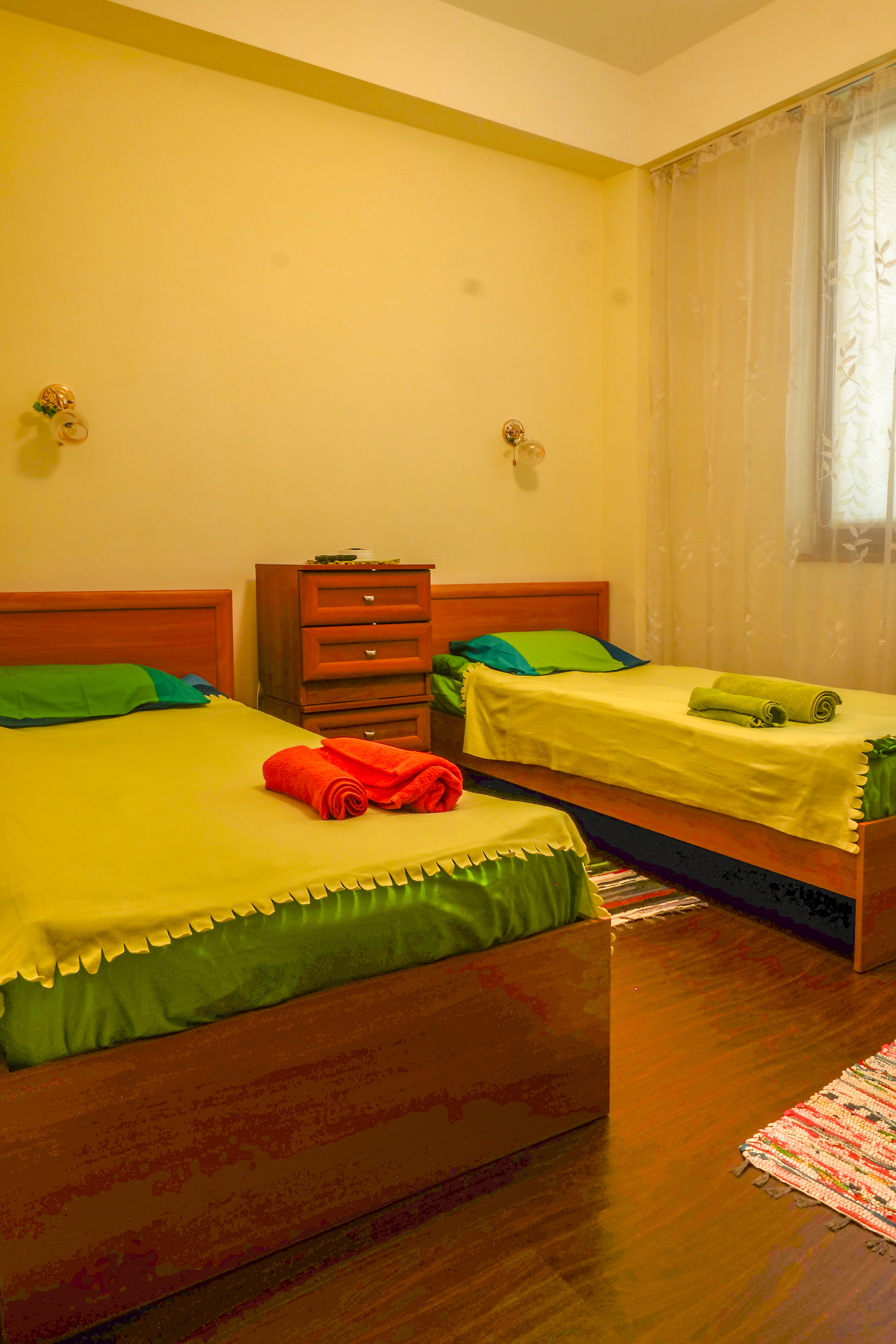 Апартаменты на Турчинского 50. Зеленая спальня
